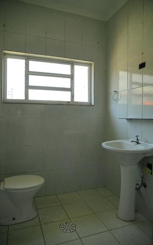 Casa para alugar com 690m², 4 quartos e 2 vagasSuíte - Banheiro