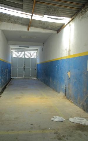 Casa para alugar com 690m², 4 quartos e 2 vagasGalpão/depósito/Garagem 