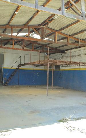 Casa para alugar com 690m², 4 quartos e 2 vagasGalpão/depósito/Garagem 