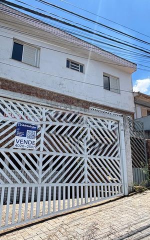 Casa para alugar com 690m², 4 quartos e 2 vagasFachada 