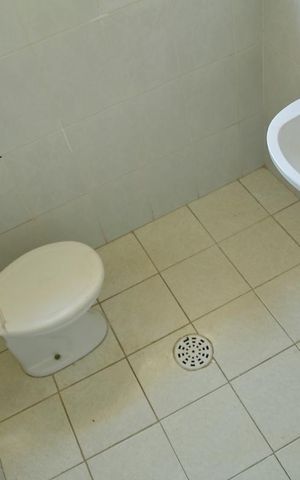 Casa para alugar com 690m², 4 quartos e 2 vagasSuíte - Banheiro 