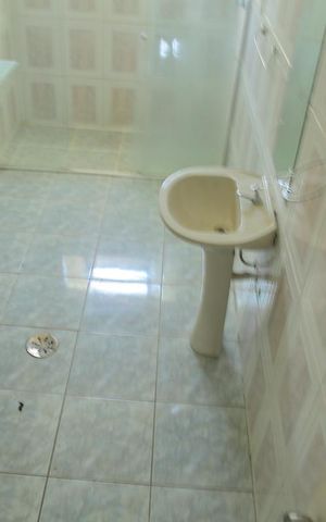 Casa para alugar com 690m², 4 quartos e 2 vagasBanheiro Social 