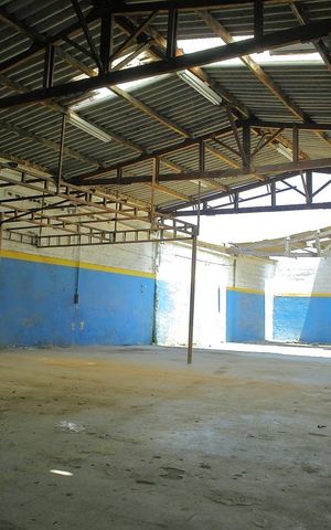 Casa para alugar com 690m², 4 quartos e 2 vagasGalpão/depósito/Garagem 