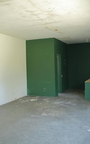Casa para alugar com 690m², 4 quartos e 2 vagasEdícula( escritório) 