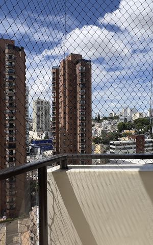 Apartamento para alugar com 168m², 4 quartos e 2 vagas Apartamento para alugar com 168m², 4 quartos e 2 vagasVaranda da Suíte 1