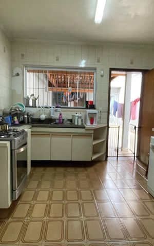 Casa à venda com 209m², 3 quartos e 2 vagas