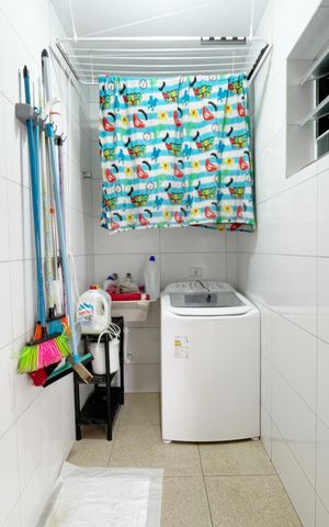 Casa à venda com 209m², 3 quartos e 2 vagas