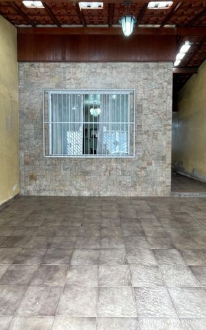 Casa à venda com 209m², 3 quartos e 2 vagas