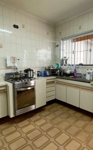 Casa à venda com 209m², 3 quartos e 2 vagas
