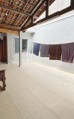 Casa à venda com 209m², 3 quartos e 2 vagas