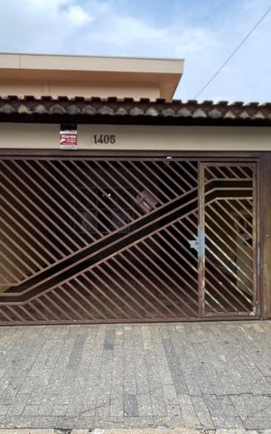 Casa à venda com 209m², 3 quartos e 2 vagas