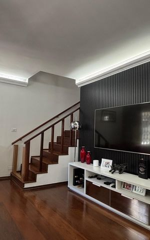 Casa para alugar com 208m², 3 quartos e 3 vagas Casa para alugar com 208m², 3 quartos e 3 vagasSala