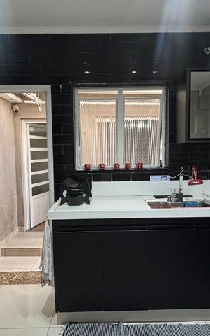 Casa para alugar com 208m², 3 quartos e 3 vagas Casa para alugar com 208m², 3 quartos e 3 vagasCozinha - Sala de Jantar