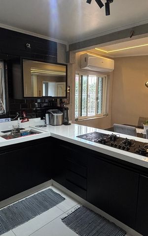 Casa para alugar com 208m², 3 quartos e 3 vagas Casa para alugar com 208m², 3 quartos e 3 vagasCozinha - Sala de Jantar