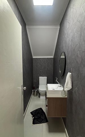 Casa para alugar com 208m², 3 quartos e 3 vagas Casa para alugar com 208m², 3 quartos e 3 vagasLavabo