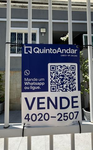 Casa para alugar com 208m², 3 quartos e 3 vagas Casa para alugar com 208m², 3 quartos e 3 vagasFachada