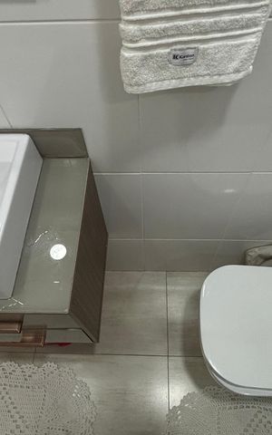 Casa para alugar com 208m², 3 quartos e 3 vagas Casa para alugar com 208m², 3 quartos e 3 vagasBanheiro
