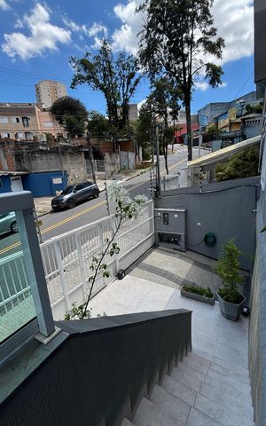 Casa para alugar com 208m², 3 quartos e 3 vagas Casa para alugar com 208m², 3 quartos e 3 vagasQuintal