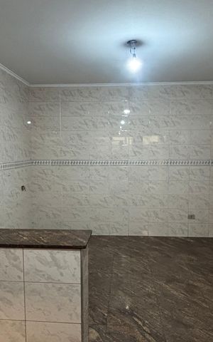 Casa à venda com 374m², 5 quartos e 2 vagas Casa à venda com 374m², 5 quartos e 2 vagasCozinha