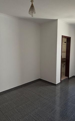 Casa à venda com 374m², 5 quartos e 2 vagas Casa à venda com 374m², 5 quartos e 2 vagasSuite 1