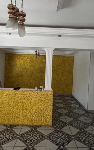 Casa à venda com 374m², 5 quartos e 2 vagas Casa à venda com 374m², 5 quartos e 2 vagasSala - Sala de Jantar