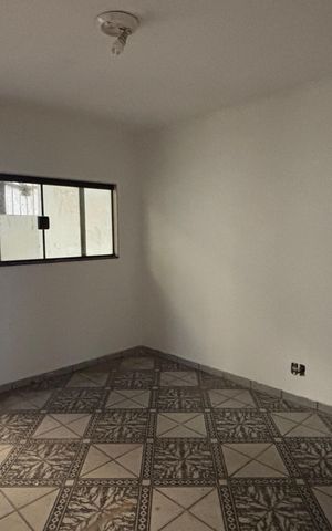 Casa à venda com 374m², 5 quartos e 2 vagas Casa à venda com 374m², 5 quartos e 2 vagasQuarto 3