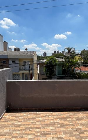 Casa à venda com 374m², 5 quartos e 2 vagas Casa à venda com 374m², 5 quartos e 2 vagasQuarto 1 Vista