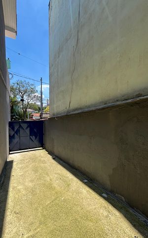 Casa à venda com 374m², 5 quartos e 2 vagas Casa à venda com 374m², 5 quartos e 2 vagasGaragem