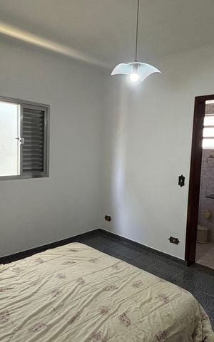 Casa à venda com 374m², 5 quartos e 2 vagas Casa à venda com 374m², 5 quartos e 2 vagasSuíte 2