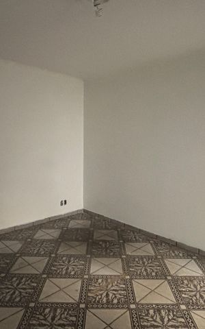 Casa à venda com 374m², 5 quartos e 2 vagas Casa à venda com 374m², 5 quartos e 2 vagasQuarto 3