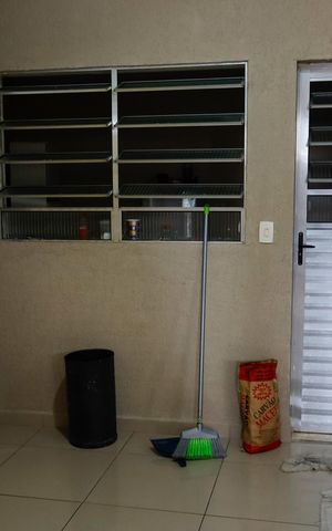 Casa à venda com 210m², 2 quartos e 2 vagas Casa à venda com 210m², 2 quartos e 2 vagascasa 2