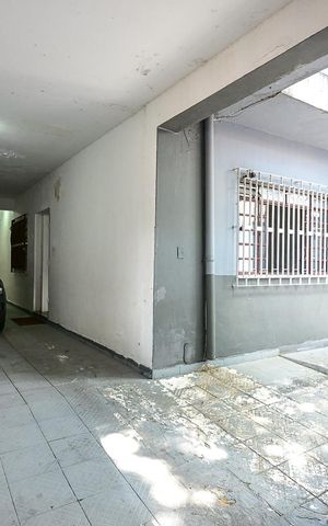 Casa à venda com 250m², 3 quartos e 2 vagasGaragem