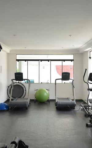 Apartamento para alugar com 92m², 2 quartos e 2 vagasÁrea comum - Academia