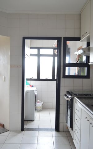 Apartamento para alugar com 92m², 2 quartos e 2 vagasCozinha