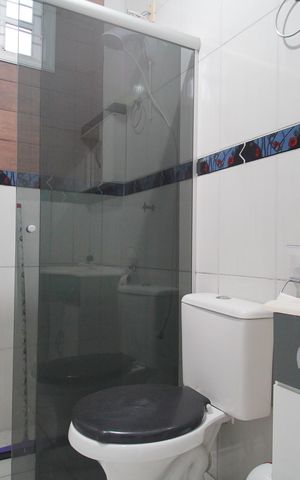 Casa à venda com 80m², 2 quartos e 1 vagaBanheiro 1