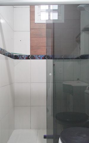 Casa à venda com 80m², 2 quartos e 1 vagaBanheiro 1