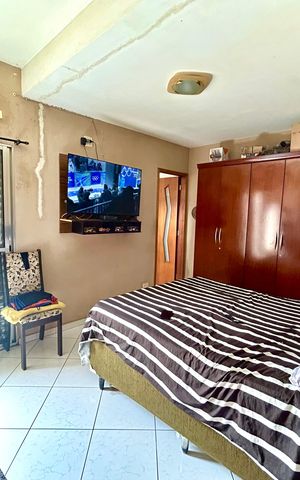 Casa à venda com 260m², 3 quartos e 2 vagas Casa à venda com 260m², 3 quartos e 2 vagasQuarto Suíte