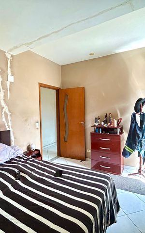 Casa à venda com 260m², 3 quartos e 2 vagas Casa à venda com 260m², 3 quartos e 2 vagasQuarto Suíte