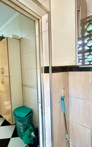 Casa à venda com 260m², 3 quartos e 2 vagas Casa à venda com 260m², 3 quartos e 2 vagasÁrea de Serviço