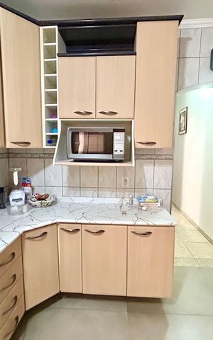 Casa à venda com 260m², 3 quartos e 2 vagas Casa à venda com 260m², 3 quartos e 2 vagasCozinha