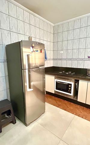 Casa à venda com 260m², 3 quartos e 2 vagas Casa à venda com 260m², 3 quartos e 2 vagasCozinha