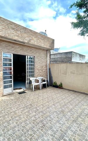 Casa à venda com 260m², 3 quartos e 2 vagas Casa à venda com 260m², 3 quartos e 2 vagasVaranda da Sala