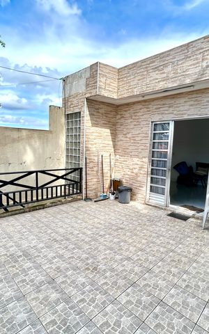 Casa à venda com 260m², 3 quartos e 2 vagas Casa à venda com 260m², 3 quartos e 2 vagasVaranda da Sala