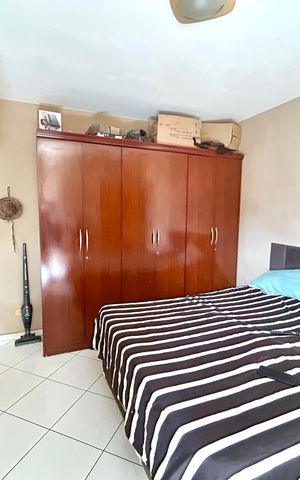 Casa à venda com 260m², 3 quartos e 2 vagas Casa à venda com 260m², 3 quartos e 2 vagasQuarto Suíte