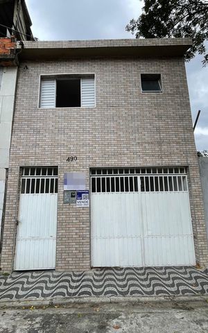 Casa à venda com 160m², 3 quartos e 1 vaga Casa à venda com 160m², 3 quartos e 1 vagaFachada+Placa