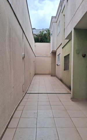 Casa de condomínio à venda com 57m², 2 quartos e 1 vaga Casa de condomínio à venda com 57m², 2 quartos e 1 vagaÁrea externa