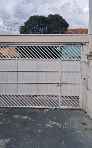 Casa de condomínio à venda com 57m², 2 quartos e 1 vaga Casa de condomínio à venda com 57m², 2 quartos e 1 vagaÁrea externa