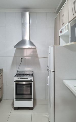 Casa de condomínio à venda com 57m², 2 quartos e 1 vaga Casa de condomínio à venda com 57m², 2 quartos e 1 vagaCozinha