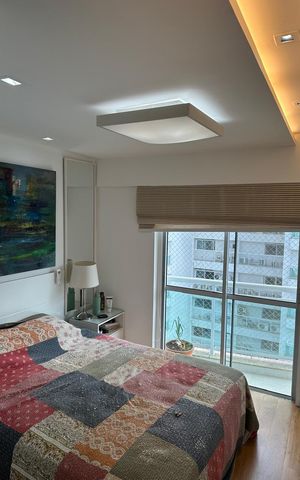 Apartamento à venda com 160m², 4 quartos e 3 vagas