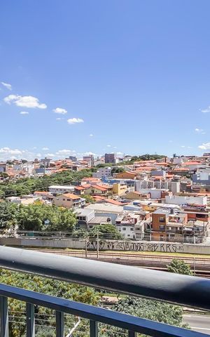 Apartamento à venda com 34m², 2 quartos e 1 vaga Apartamento à venda com 34m², 2 quartos e 1 vagaVaranda